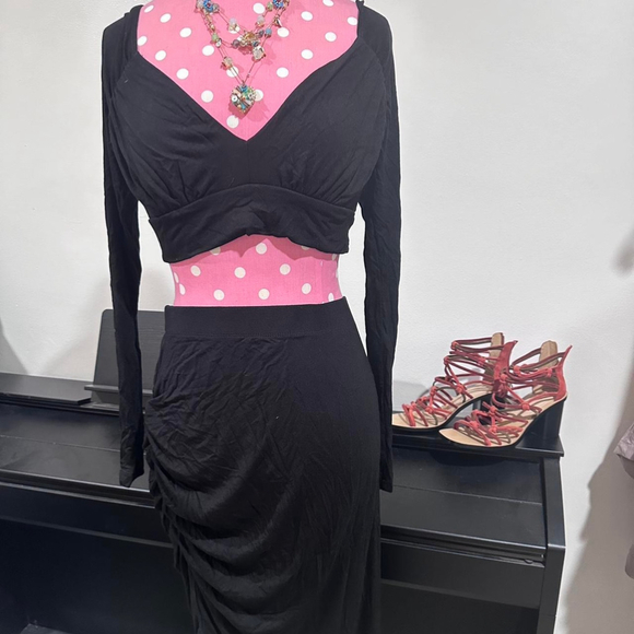 dresses - Picture 3 of 7